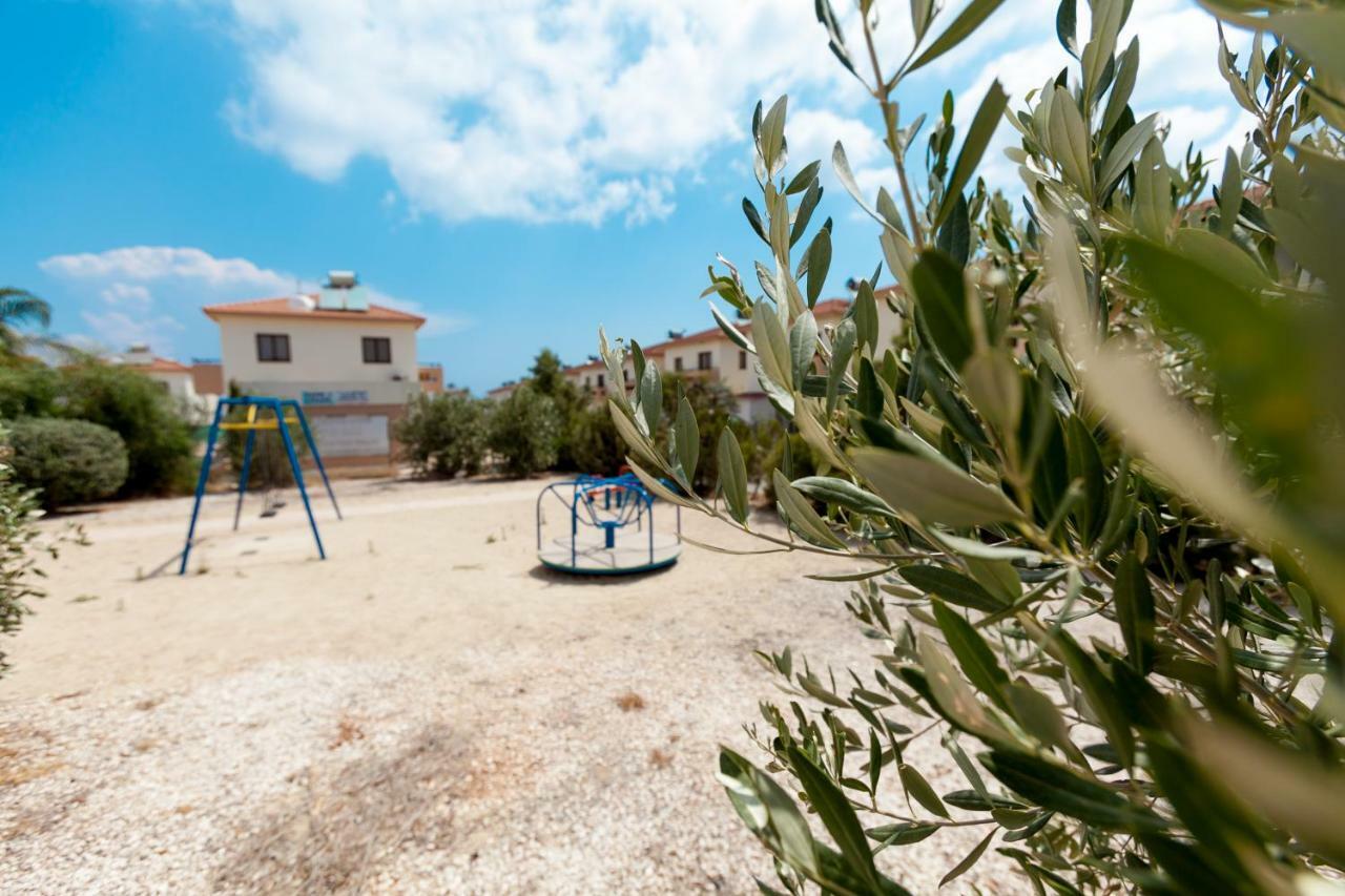 Dafni Villa 19 Paralimni Exterior photo