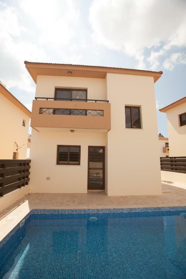 Dafni Villa 19 Paralimni Exterior photo